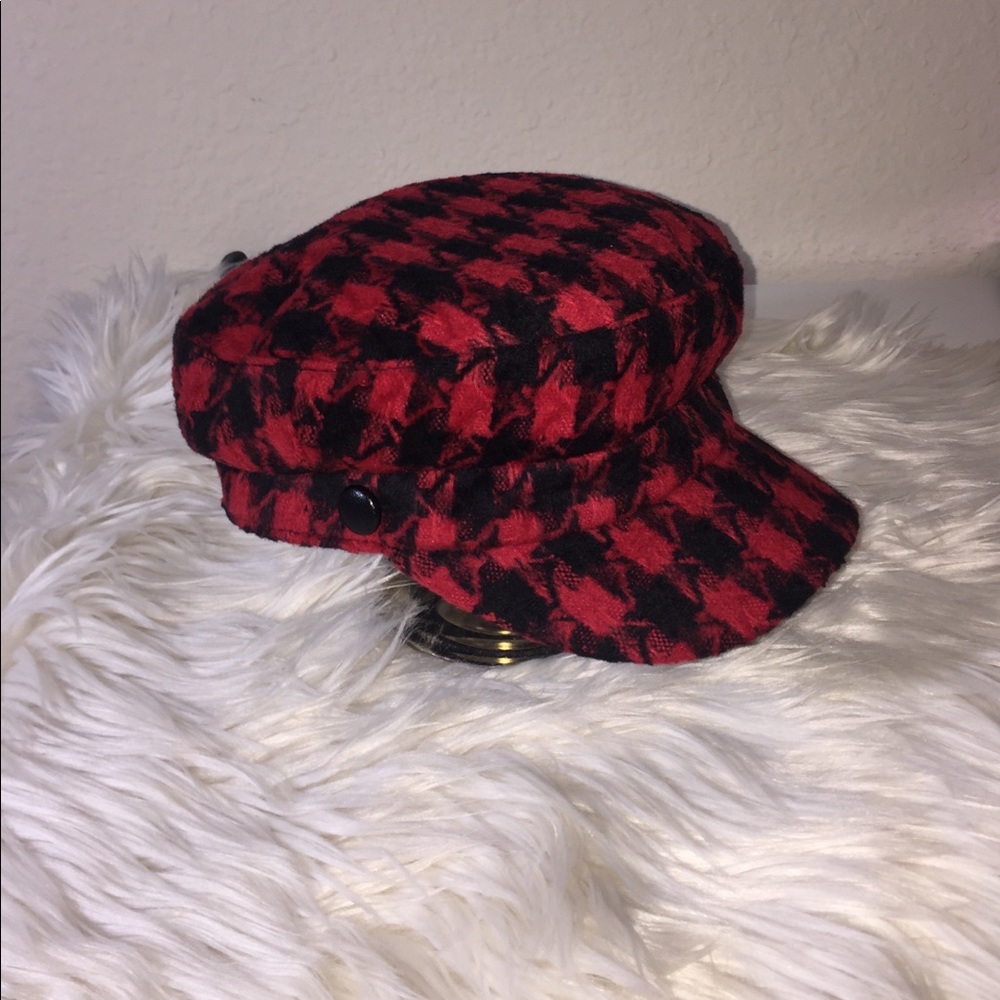 H&M Captain hat !